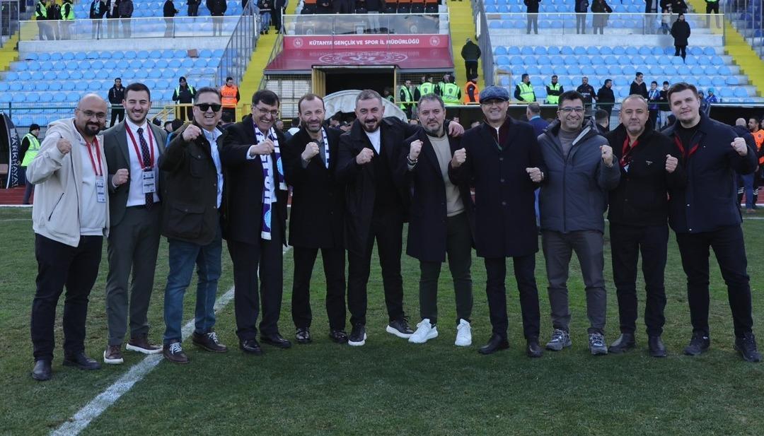 Başkan Ey&uuml;p Kahveci ve Vali Musa Işın&rsquo;dan K&uuml;tahyaspor&rsquo;a tebrik 1