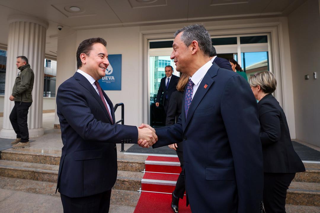 Babacan dan tartışma &ccedil;ıkaracak s&ouml;zler! &Ouml;zg&uuml;r &Ouml;zel e sert y&uuml;klendi: "Kavga &ccedil;ıkar" 2