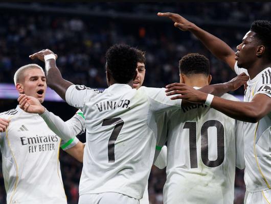 Real Madrid, Real Sociedad'ı devirdi! Liderlik koltuğuna g&ouml;z dikti