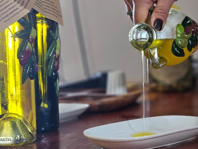 D&uuml;nyanın 'en sağlıklı zeytinyağı' se&ccedil;ildi: Kemoterapi kadar etkili! 