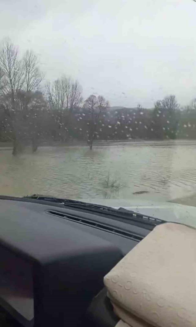Çankırı’da sağanak sonrası baraj taştı 4