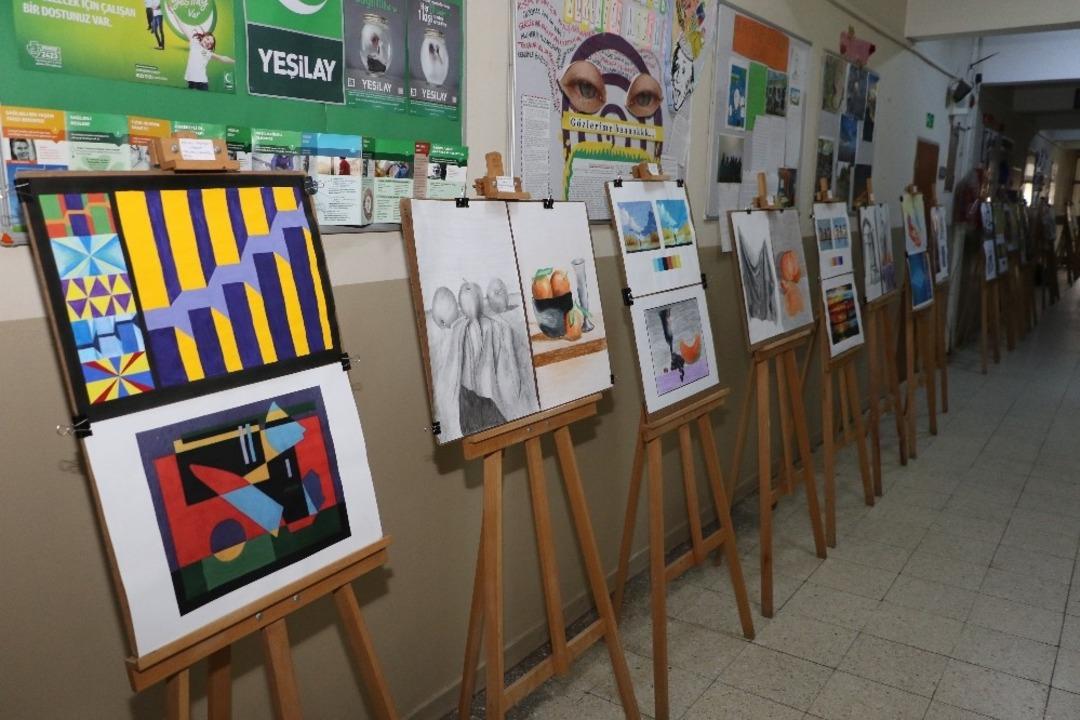 Ey&uuml;psultan&rsquo;da sanat ş&ouml;leni