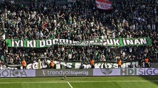 Kocaelispor - Gaziantep FK maçında anlamlı pankartlar