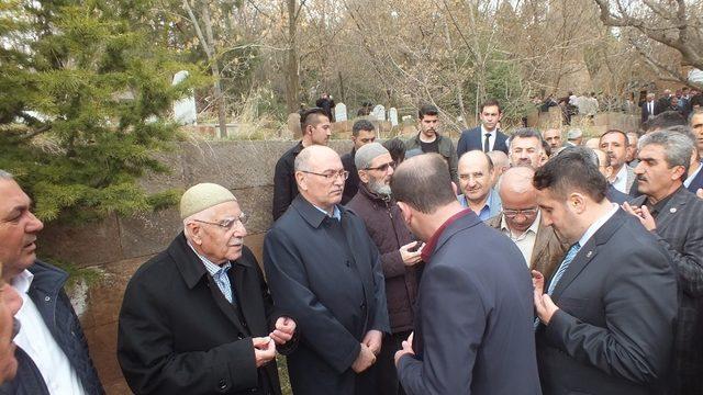 AK Parti Yerel Yönetimler Genel Başkan Yardımcısı Çakar’ın annesi vefat etti