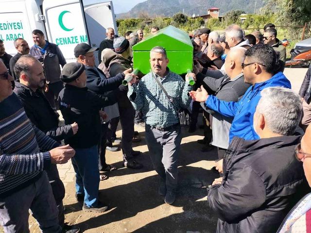 Görevi başında kalp krizi geçirerek hayatını kaybetti 2