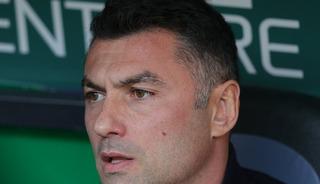 Burak Yılmaz &ccedil;ıldırdı, a&ccedil;tı ağzını yumdu g&ouml;z&uuml;n&uuml;! Hakem Fatih Tokail'e zehir zemberek s&ouml;zler: "Neden geldiği belli, utan&ccedil; verici!"