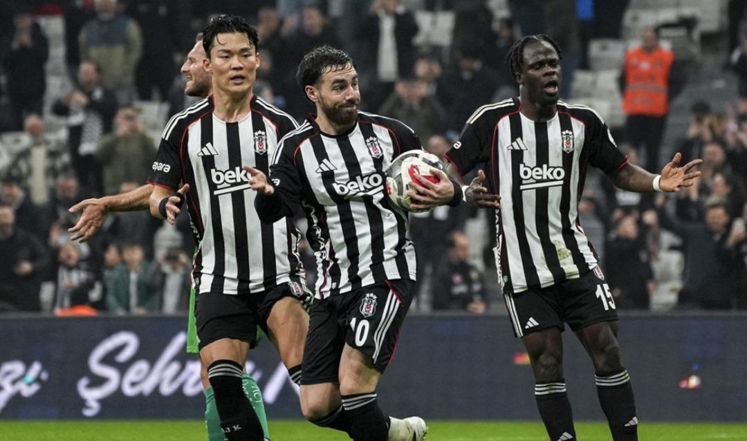 (&Ouml;zet) Rams Başakşehir - Beşiktaş Ma&ccedil;ı &Ouml;zeti ve T&uuml;m &Ouml;nemli Anları 12