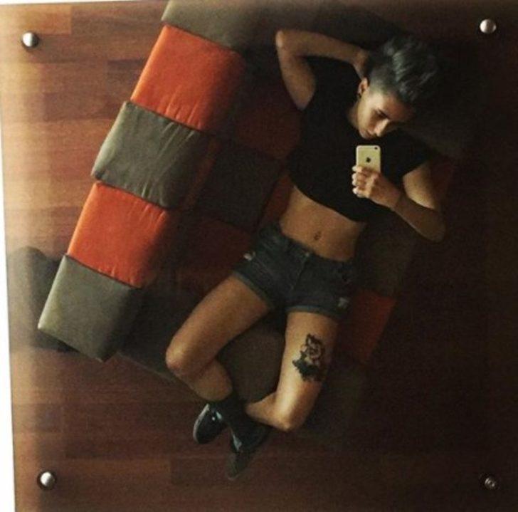 Annesi de babası da çok ünlü! Tanıdınız mı? G3