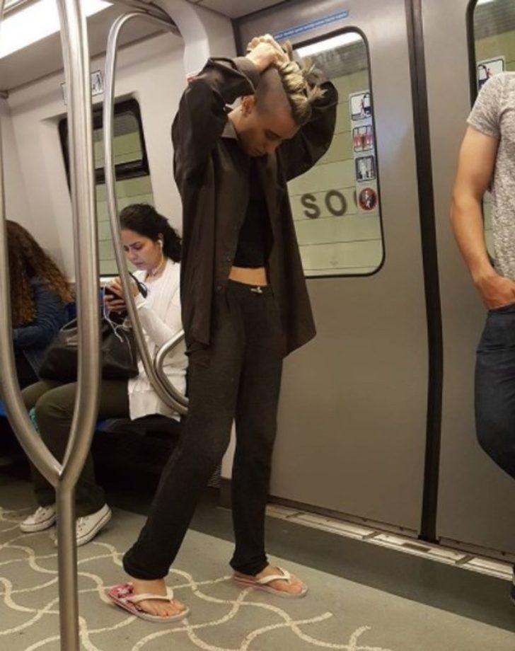 Annesi de babası da çok ünlü! Tanıdınız mı? G5