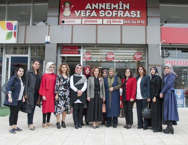 Sevcan Zorluoğlu, kadın girişimcinin lokantasını ziyaret etti