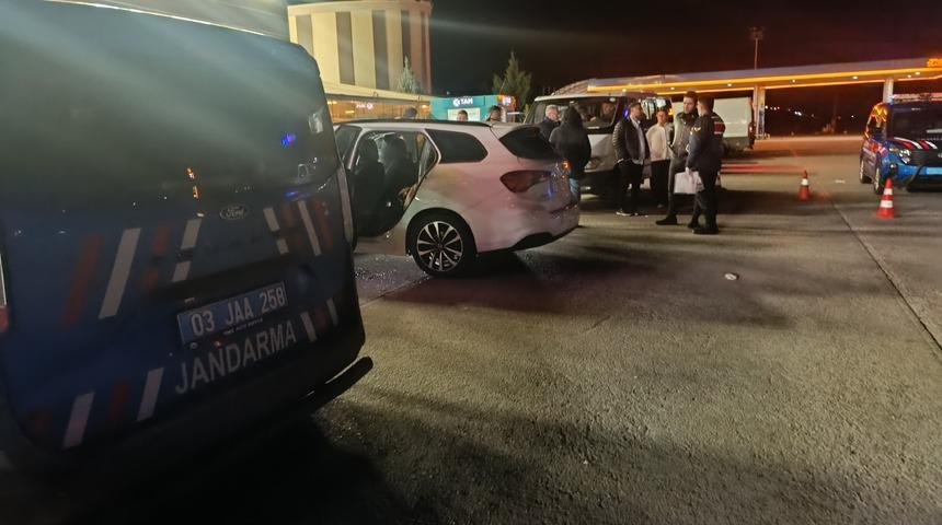 Afyonkarahisar'da park halindeki ara&ccedil;ta bir kişi &ouml;l&uuml; bulundu