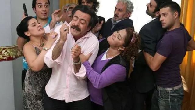 Akasya Durağı yeniden mi çekiliyor? Zeki Alasya yerine Metin Akpınar iddiası