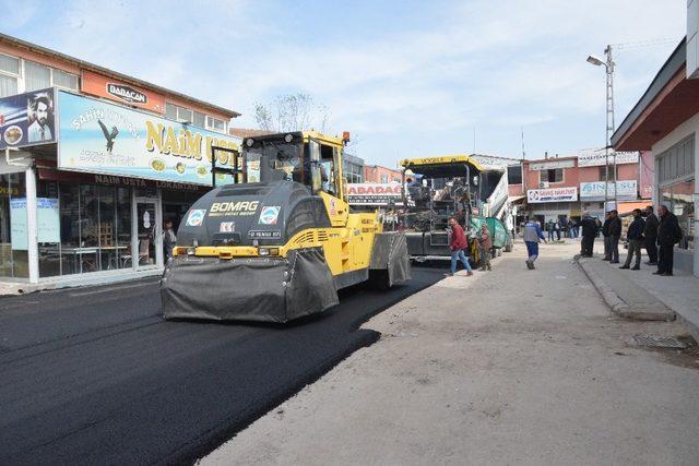 Nakliyeciler Sitesinde yol düzenleme ve asfalt çalışmaları başladı