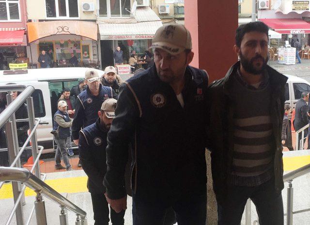 Terör operasyonu şüphelileri mehter marşı ile adliyeye getirildi