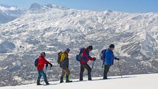 Hakkari’de Vatan Tepesi’ne zorlu kış tırmanışı