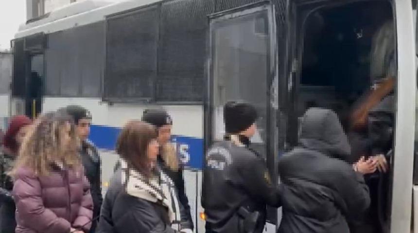 &Uuml;cret karışığı &ouml;zel fotoğraf ve video... OnlyFans operasyonunda yeni gelişme! G&ouml;zaltında g&ouml;r&uuml;nt&uuml;lendiler