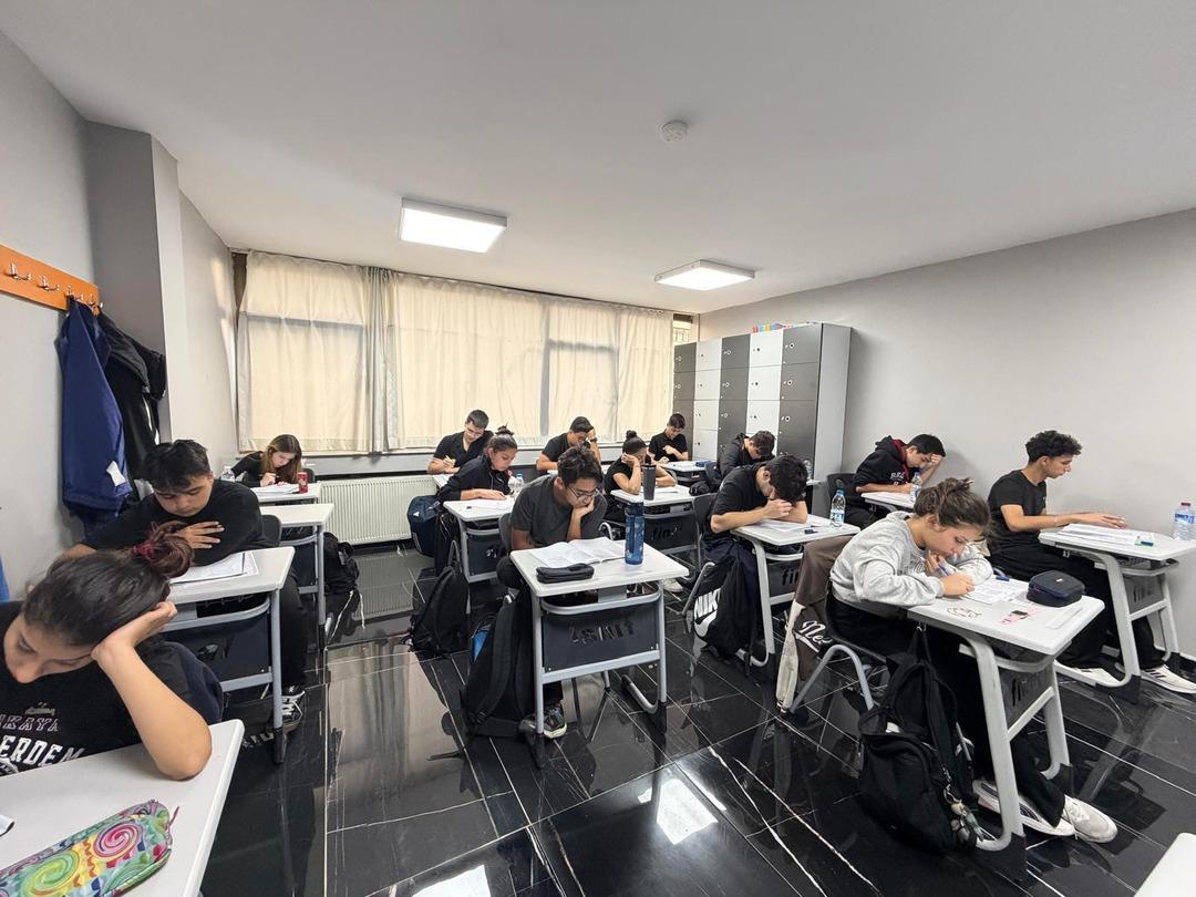 Ankara Kızılay&rsquo;da YKS ve LGS başarısı i&ccedil;in "kişiye &ouml;zel" eğitim modeli: Kızılay Final Premium Kurs 1