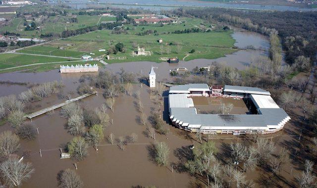 Edirne'de Tunca ve Meriç nehirlerinin debisi düşüşe geçti (2)