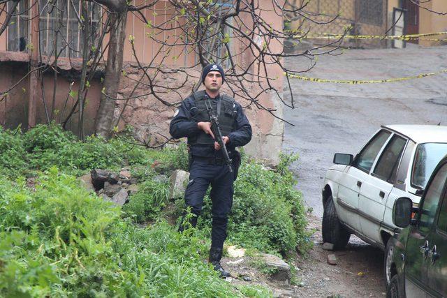 Birlik Beraberlik Çiftliği'ne operasyon: Gözaltına alınan kişinin işlettiği market çevresinde TOMA'lı önlem