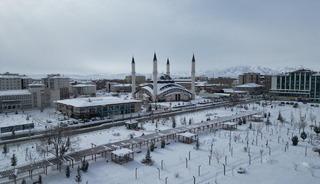 Ağrı'da kar sonrası kartpostallık g&ouml;r&uuml;nt&uuml;ler oluştu