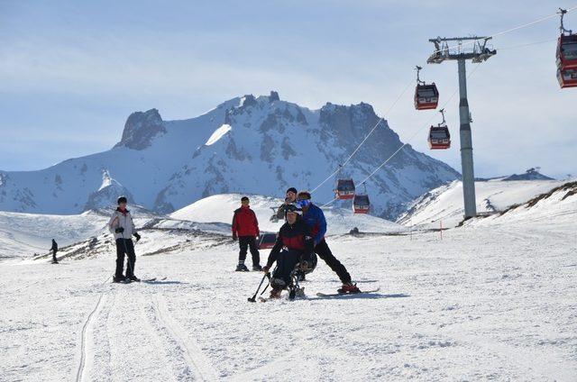 Erciyes, 8’inci kez engelleri aşıyor