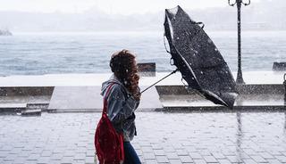 Meteoroloji uzmanı a&ccedil;ıkladı: &Uuml;lkemiz &ccedil;ok b&uuml;y&uuml;k bir felaket! 3 g&uuml;ne dikkat