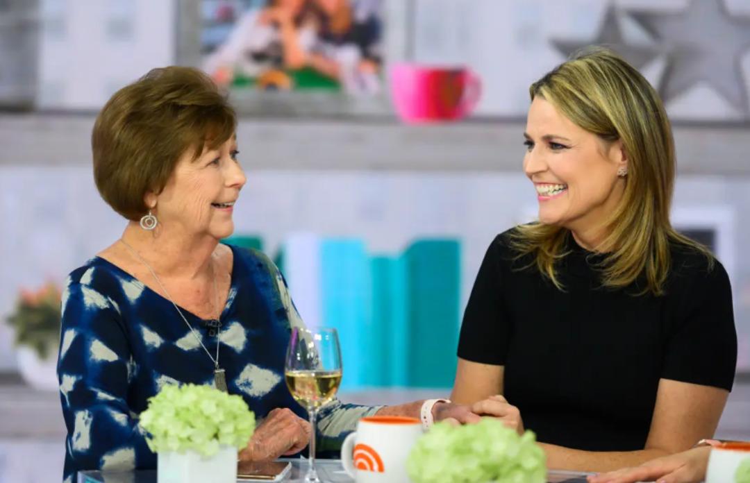 Evde kan, kapıda maskeli ş&uuml;pheli! &Uuml;nl&uuml; sunucunun annesi 15 g&uuml;nd&uuml;r kayıp 5