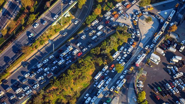 Kirayla yarışır hale geldi, bu kez aidat değil! Olmayan 'derdim de yok' diyor