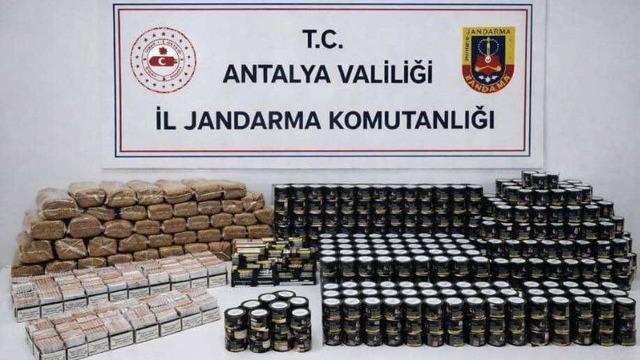 Alanya'da jandarmadan kaçak tütün operasyonu