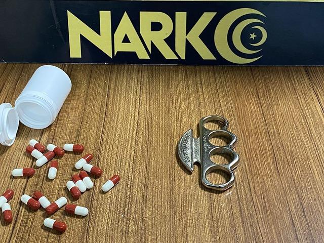 Kula&rsquo;da aranan 3 şahıs tutuklandı