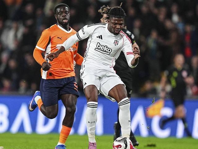 Beşiktaş'a yıldızından k&ouml;t&uuml; haber! G.Saray ma&ccedil;ında sahada mı?