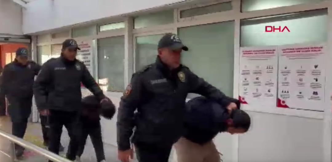 Kocaeli de adliyeden altın ve d&ouml;vizler kayboldu! 4 ayda 2 kilo altın ile 6 bin 400 dolar &ccedil;aldı 2