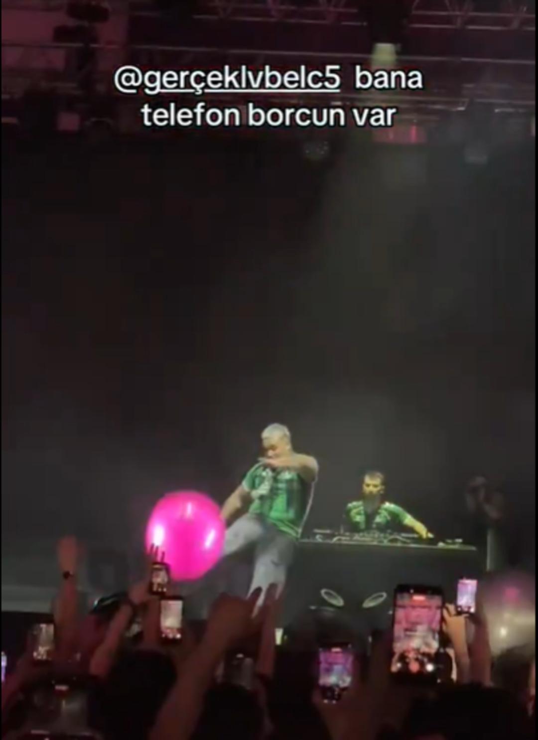 Lvbel C5 hayranının telefonunu kırdı! Pilates topuyla şut çekti 2