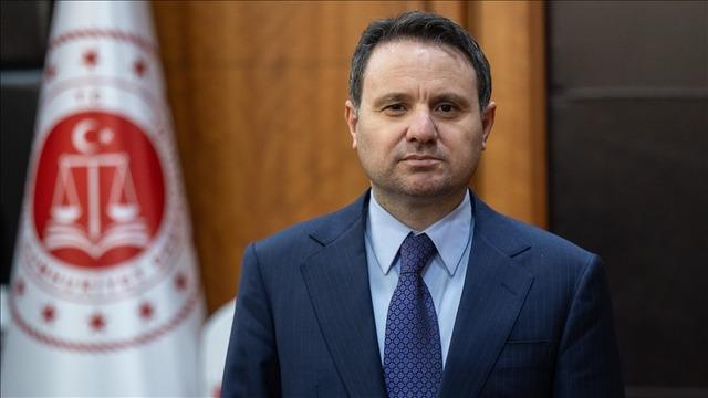 2026'da yürürlüğe girmesi planlanıyor! Adalet Bakanı Akın Gürlek'ten sosyal medya düzenlemesi açıklaması