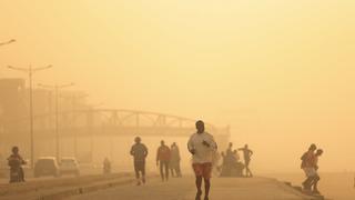 Son dakika: Sahra &Ccedil;&ouml;l&uuml;'nden geldi! Senegal toz bulutlarıyla kaplandı