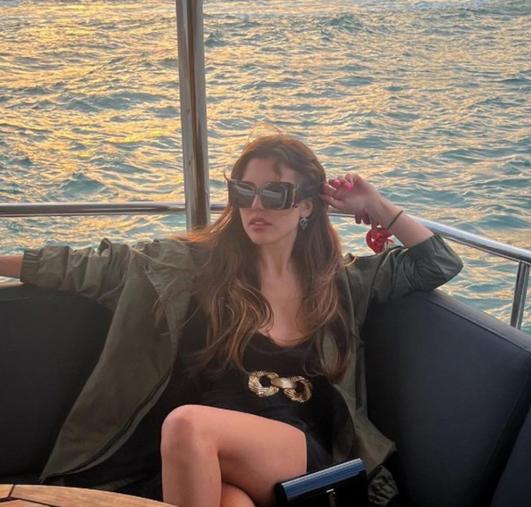 Mesajları ifşa etmişti! Hakan Sabancı nın eski aşkı da listede! Gece yarısı g&ouml;zaltına alındı 1