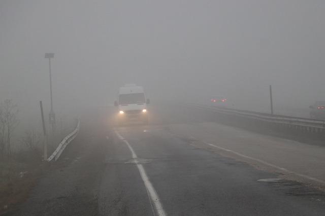 Tekirdağ da sis ara&ccedil; trafiğini olumsuz etkiledi 1
