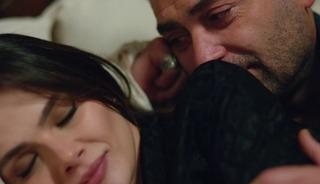 Fenomen dizi yine g&uuml;ndemde! Son sahneye yorum yağdı 