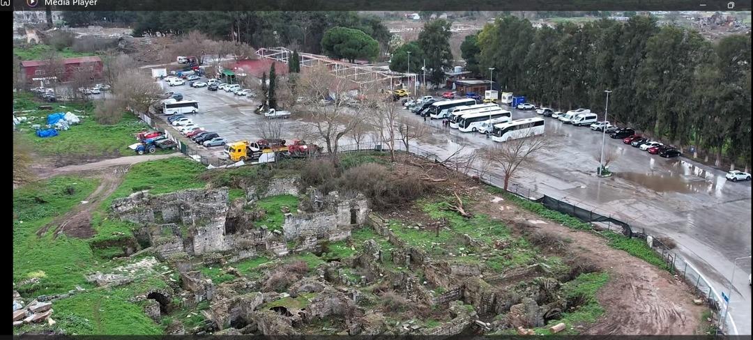 Efes &Ouml;ren Yeri otopark rantına kurban edilmeyecek kadar kıymetli 5
