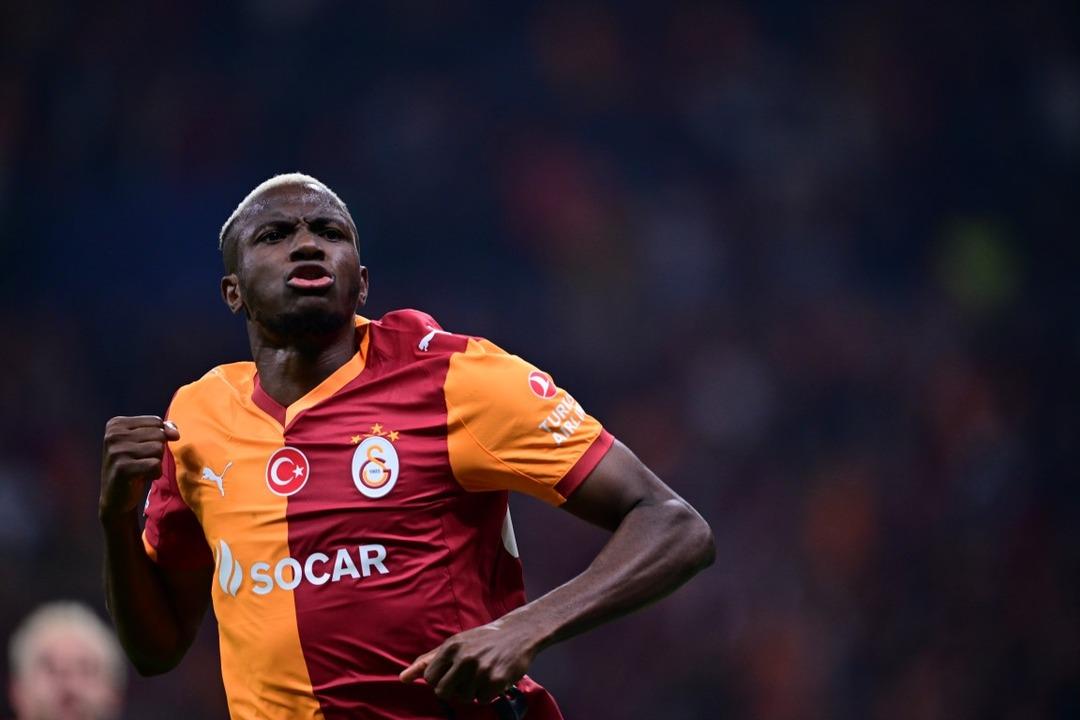 Galatasaraylı Osimhen Juventus ma&ccedil;ı &ouml;ncesi &ccedil;ıldırdı: "K&ouml;pek muamelesi yaptılar, ben kukla değilim!" 3