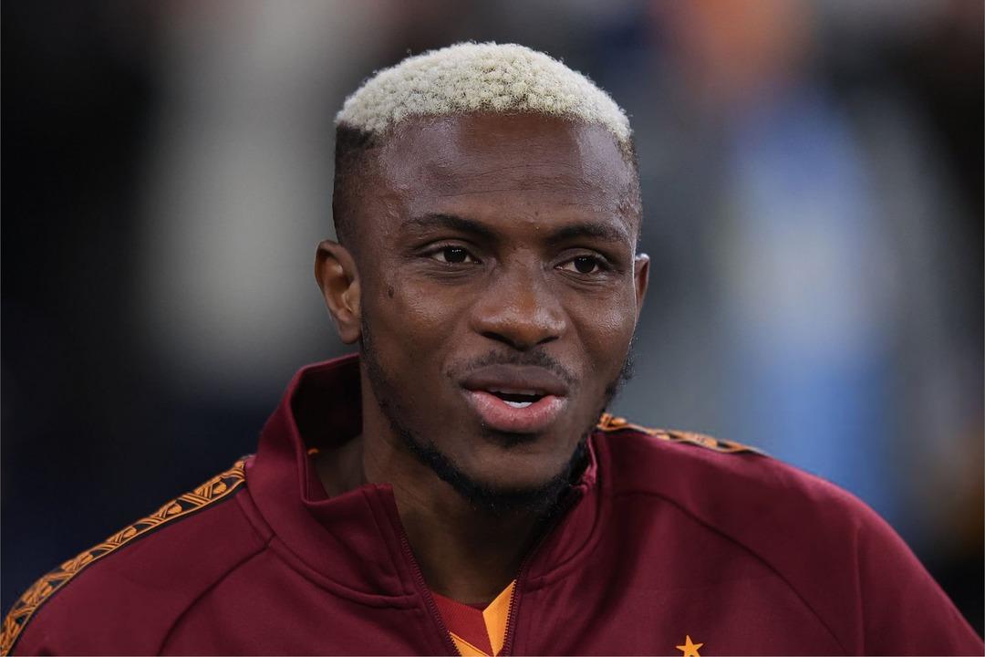 Galatasaraylı Osimhen Juventus ma&ccedil;ı &ouml;ncesi &ccedil;ıldırdı: "K&ouml;pek muamelesi yaptılar, ben kukla değilim!" 6