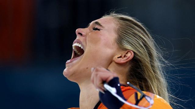 Fermuarı açışı 1 milyon dolar... Herkes patenci Jutte Leerdam'ı konuşuyor! Olimpiyat'a damga vuran an