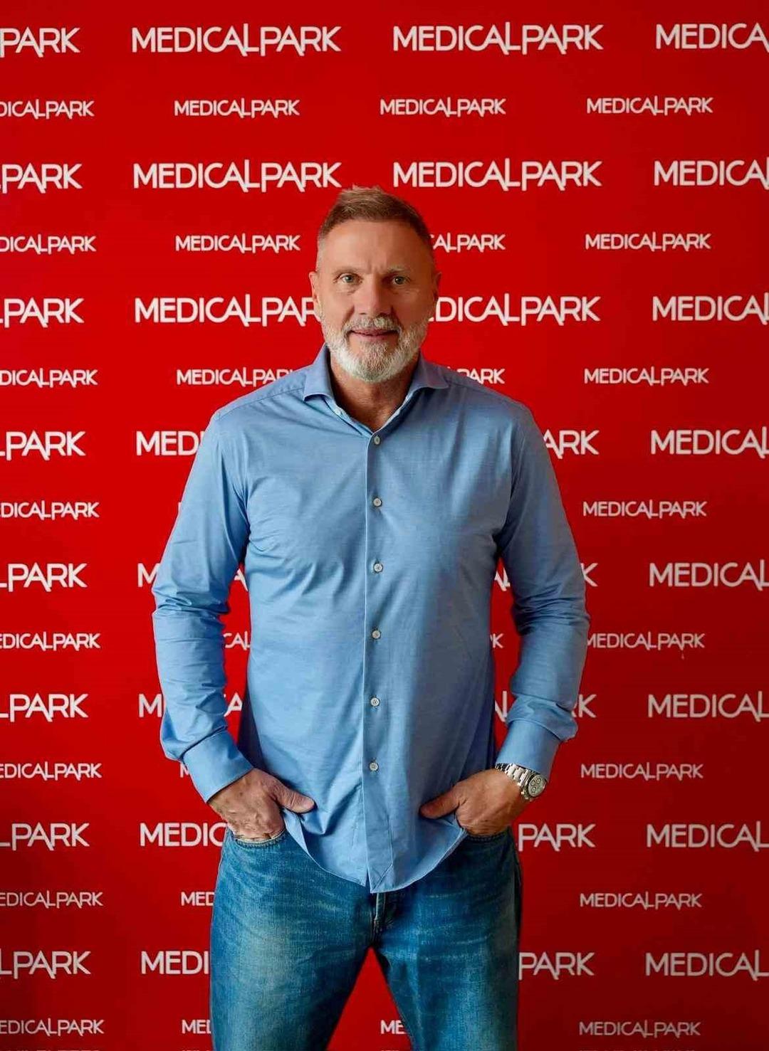 Samsunspor&rsquo;un yeni Teknik Direkt&ouml;r&uuml; Thorsten Fink, sağlık kontrol&uuml;nden ge&ccedil;ti 1