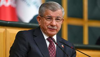 Davutoğlu da ge&ccedil;inemiyormuş: "A&ccedil;ık s&ouml;yleyeyim, maddi sıkıntıdayım"