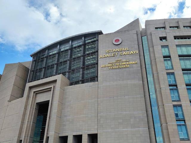 &Uuml;nl&uuml; mekanların sahibi Hakan Tun&ccedil;elli uyuşturucu operasyonunda g&ouml;zaltına alındı