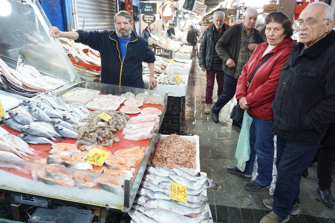 Vatandaş ikiye bölündü: İftarda balık susatır mı? 2