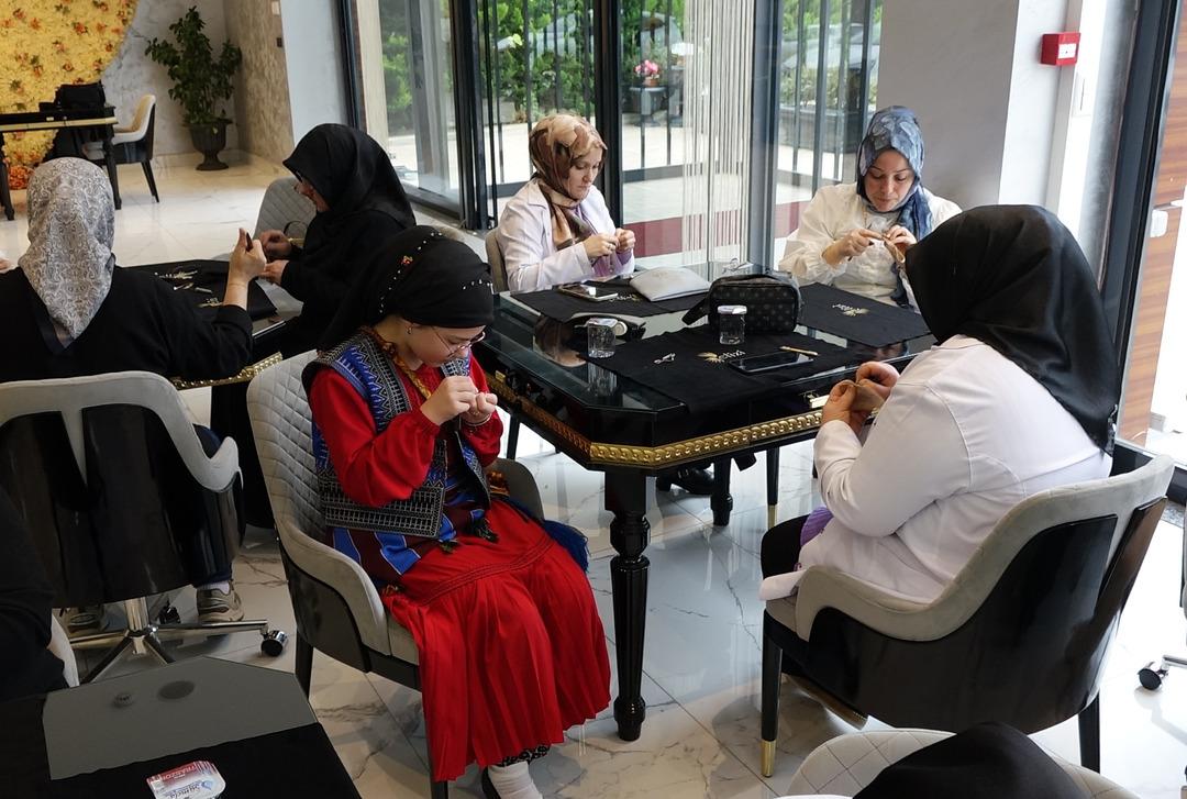 Türkiye’nin tek orijinal takısı: Şevval Sam’dan Trabzon hasırına UNESCO çağrısı 7