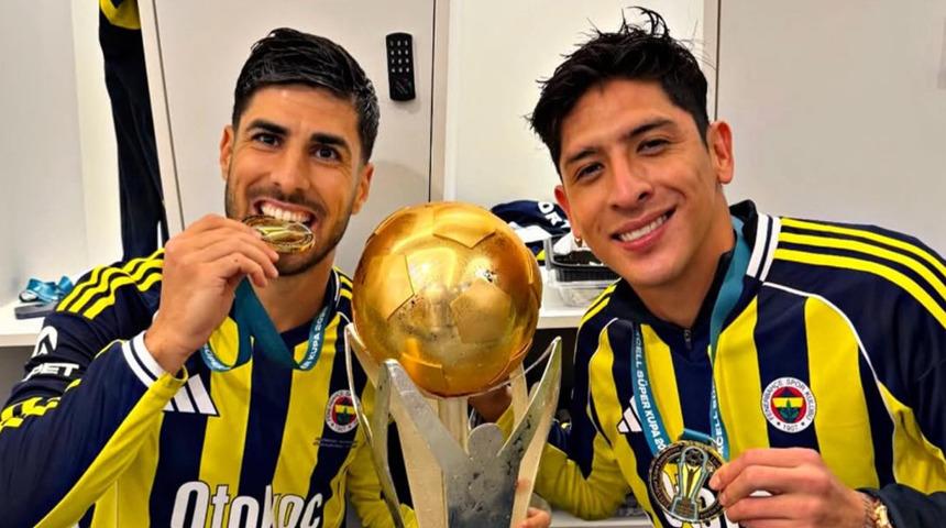 Fenerbah&ccedil;e'de Edson Alvarez şoku! K&ouml;t&uuml; haber geldi, ameliyat masasına yattı