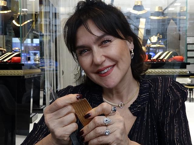 T&uuml;rkiye&rsquo;nin tek orijinal takısı: Şevval Sam&rsquo;dan UNESCO &ccedil;ağrısı