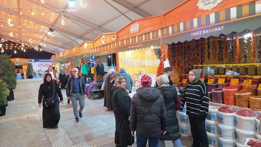 Samsun da herkese hitap eden Ramazan Sokağı a&ccedil;ıldı 1